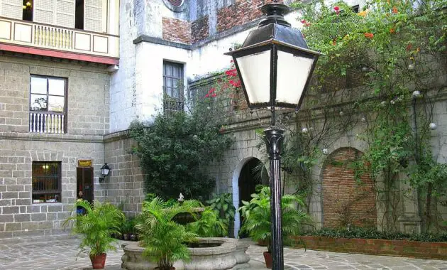 backyard patio street lamp court buildings courtyard architecture building landmark