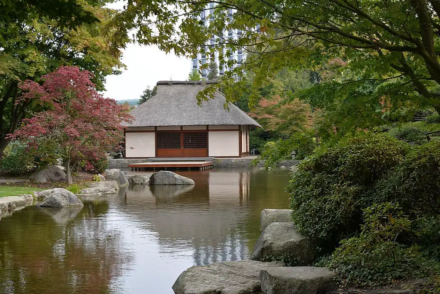 garden zen japanese hamburg germany water house reflection architecture