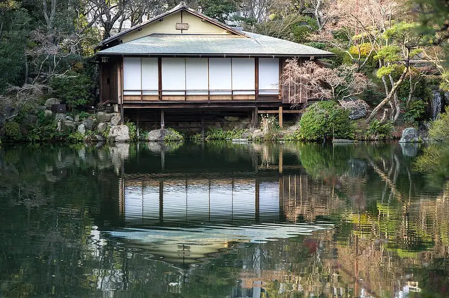 japan kobe garden lake traditional house