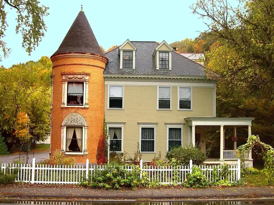 new england vermont colonial house fall historic architecture country rural