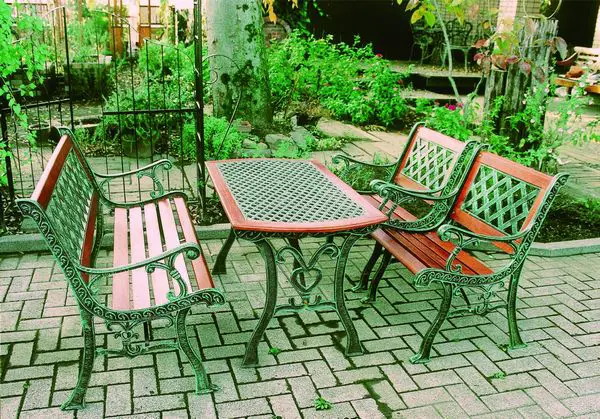 outdoor chair and table option for garden