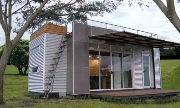 white container house and minimalist