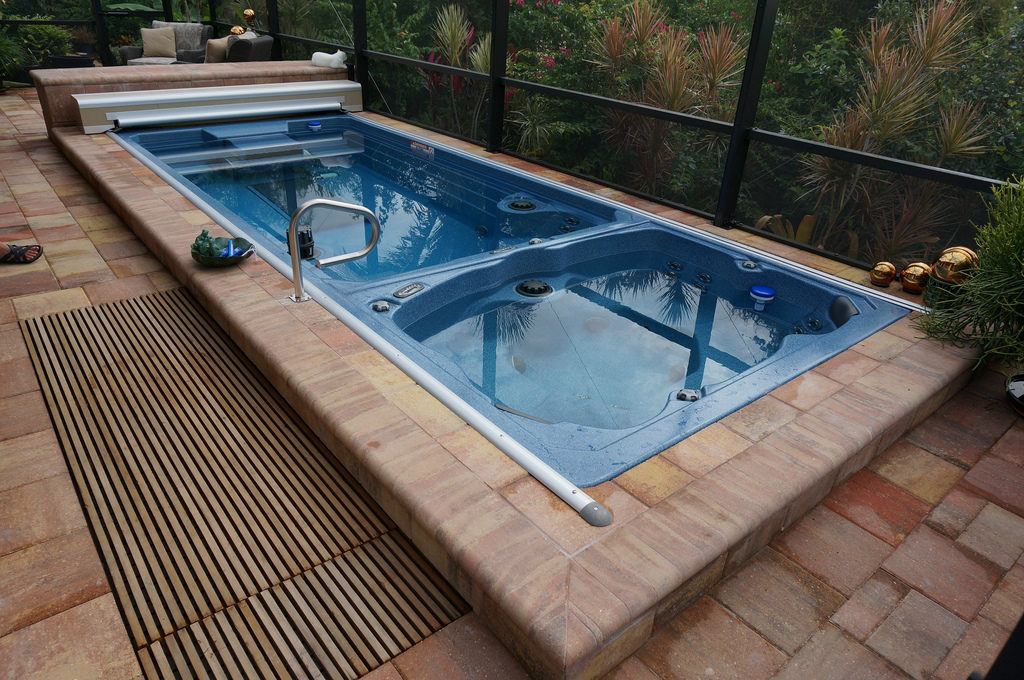 bakyard pool designs