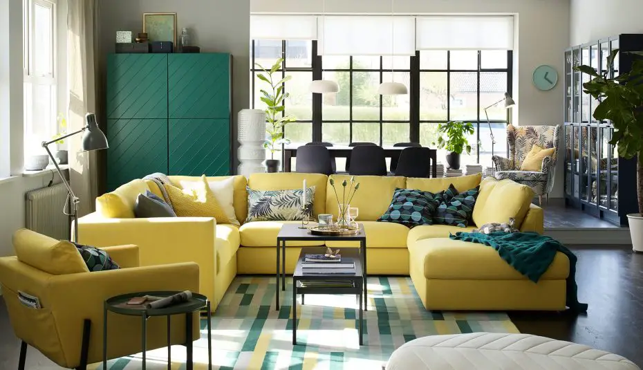 green living room decoration