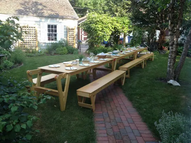 outdoor dinner party