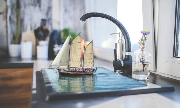 manipulation shop kitchen faucet water boat sailing boat kitchen tool assembly