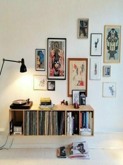 Simple bookshelf design