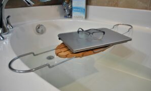 bathtub tray for laptop