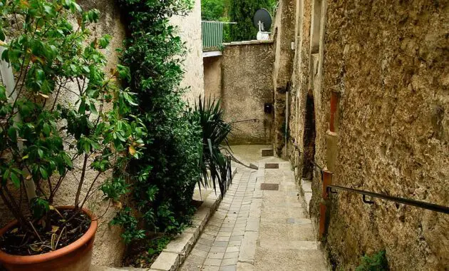 cevennes medieval village lane pavers