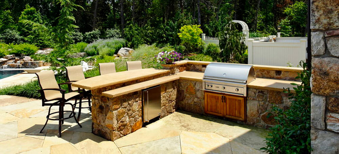 Cozy Arizona Backyard Ideas with Outdoor Kitchen and BBQ Place