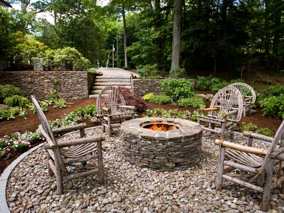 Fire Pit With Wooden Chairs Ideas