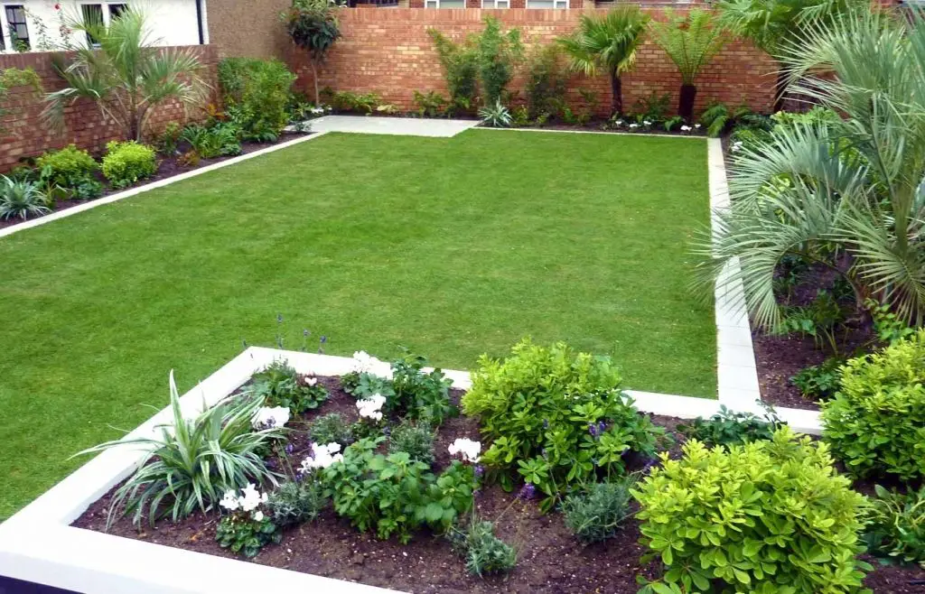 outdoor simple landscaping ideas