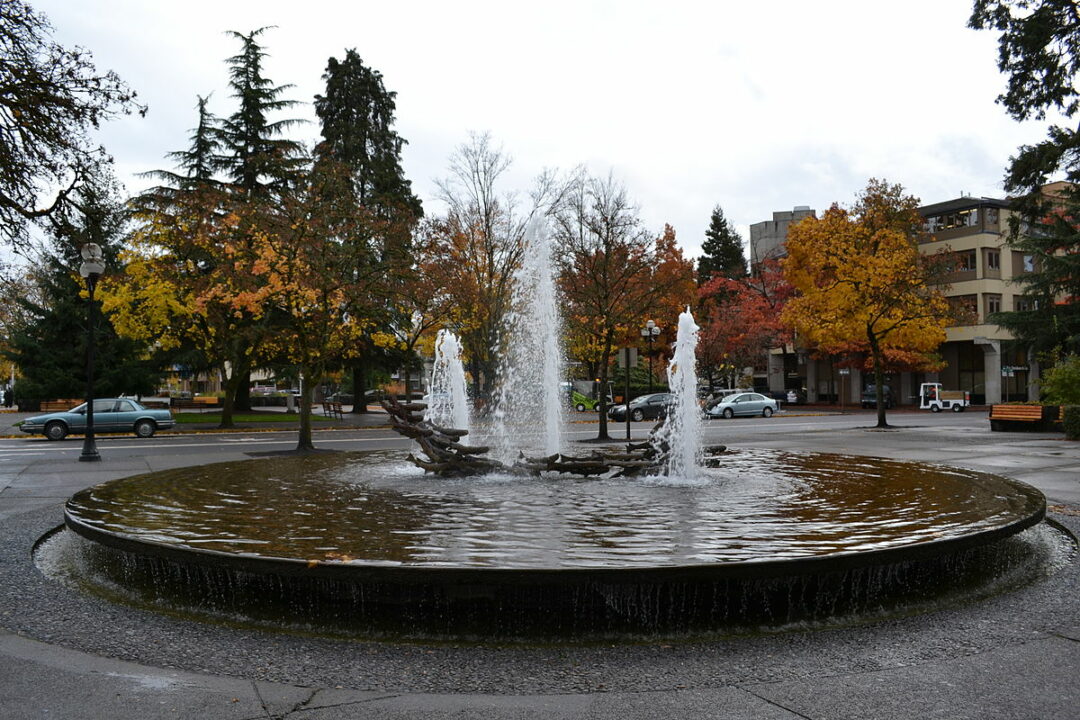 outdoor fountains modern