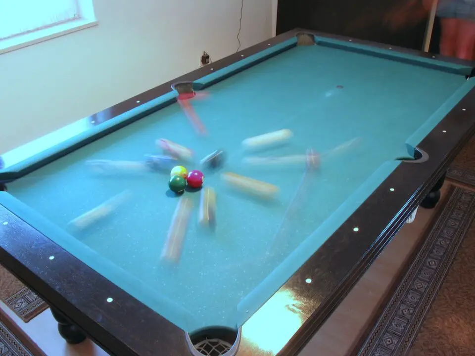 pool room