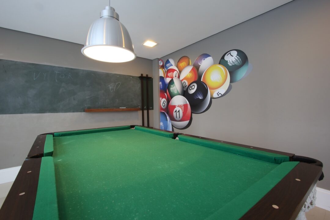 pool table room wall colors