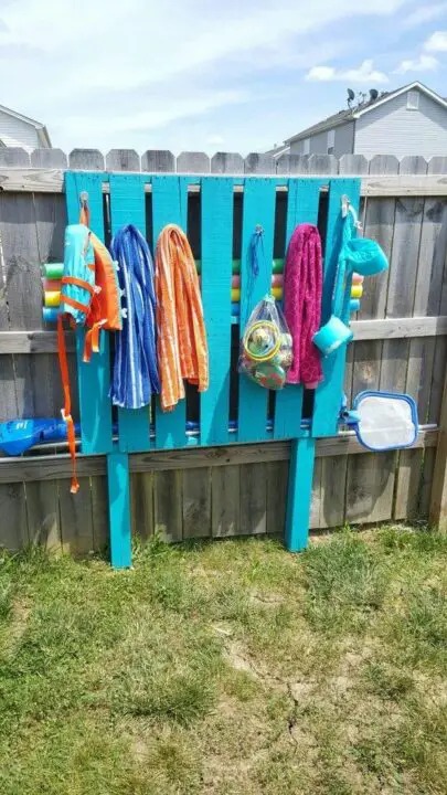 storage ideas for pool toys