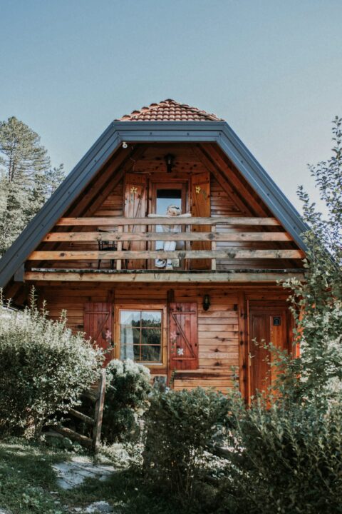 minimalist house exterior
