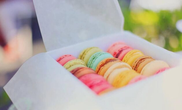 macaroons colorful dessert food french pastry sweet snack