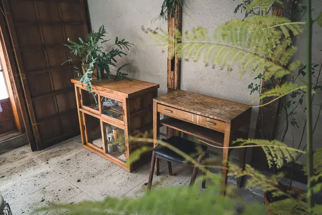 wood bench rustic decor