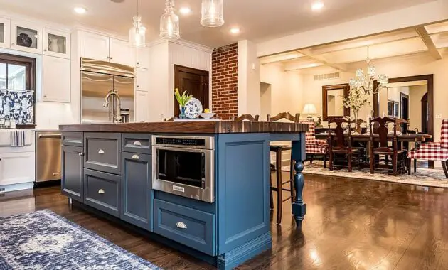 kitchen dining room kitchen island microwave