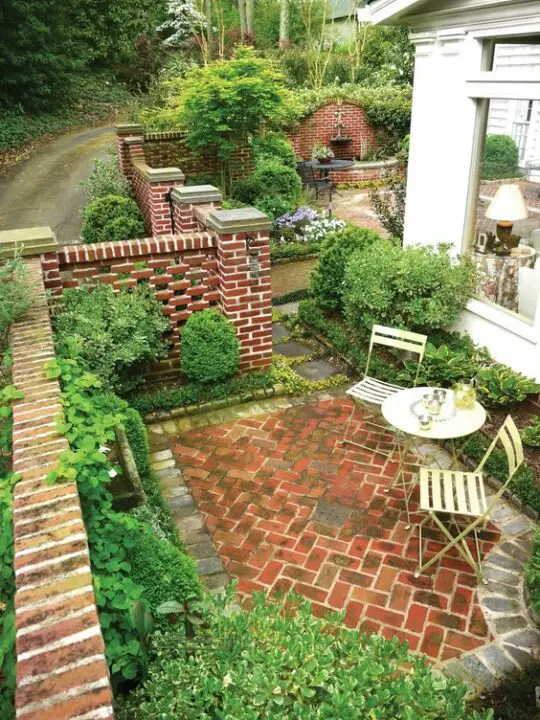 Wall Brick Backyard Ideas