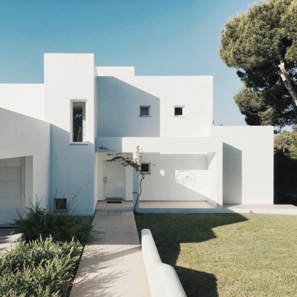 10 Best Basic Wall Paint Ideas For Minimalist House | Inspirabuilding
