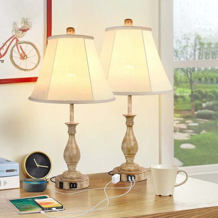 Farmhouse Chic Table Lamp Accent